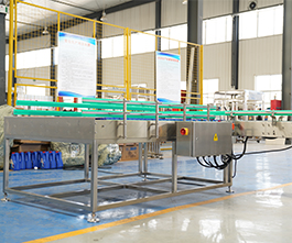 潤滑油灌裝機(jī)上桶平臺(tái)，自動(dòng)供瓶機(jī)客戶現(xiàn)場(chǎng)視頻